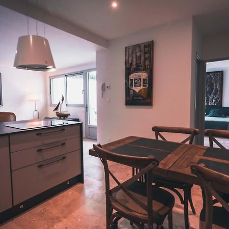 Appartement Avec Cour Privee Centre Ville Classe 4 Etoiles Remparts 1 라로셸 외부 사진