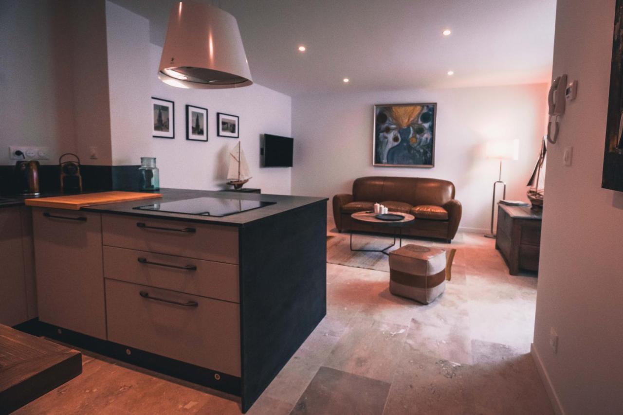 Appartement Avec Cour Privee Centre Ville Classe 4 Etoiles Remparts 1 라로셸 외부 사진