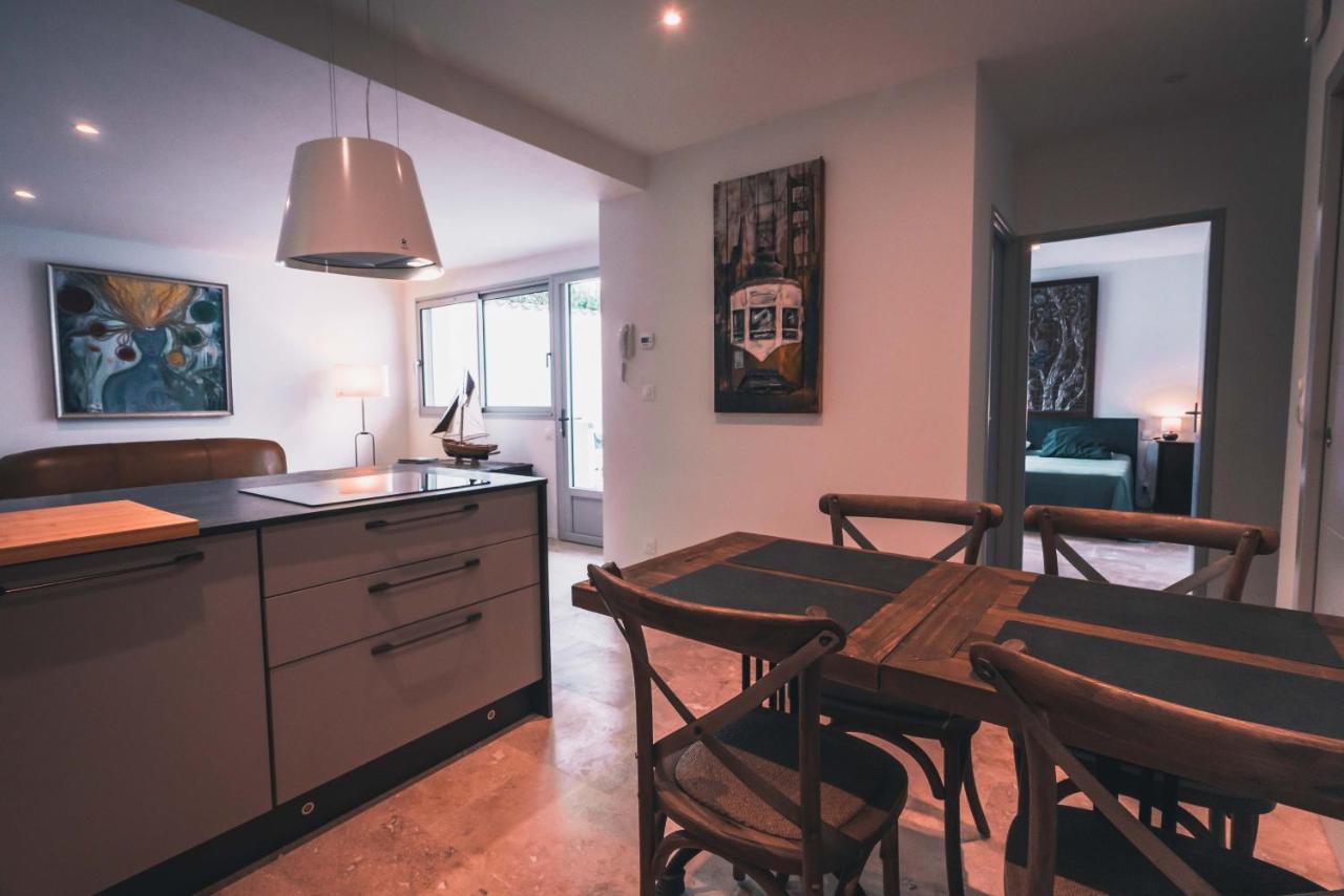 Appartement Avec Cour Privee Centre Ville Classe 4 Etoiles Remparts 1 라로셸 외부 사진